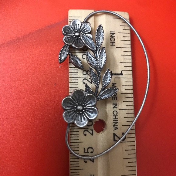 Flower Vine Earcuffs / Ear wraps - Picture 7 of 8